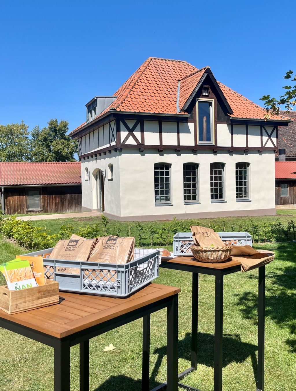 Alte Schmiede mit Brot